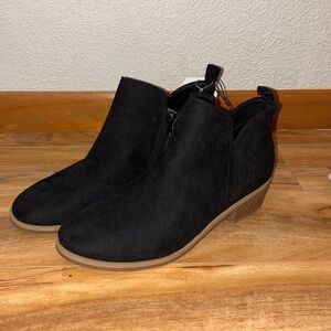 Time and Tru Ankle Booties, black - womens size 9
